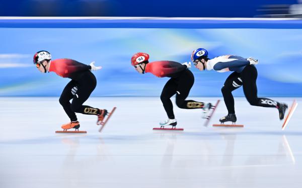 今日武大靖能否冲出<a href=