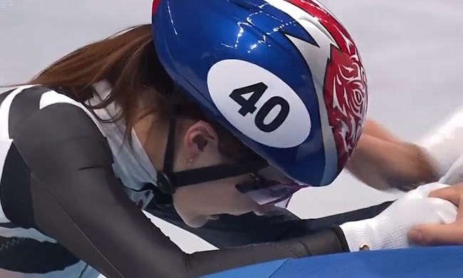 冠军和季军拥抱，崔敏静独自哭泣！没了沈锡希，<a href=