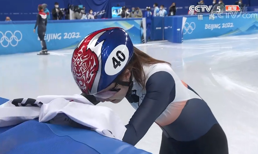 放声大哭！崔敏静无法接受拿银牌，没心情庆祝，<a href=