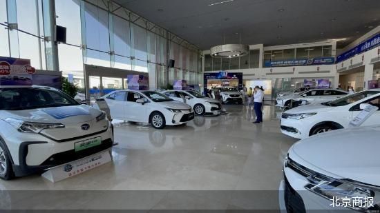 无惧“缺芯”供需逆转 超五成车商赚钱了