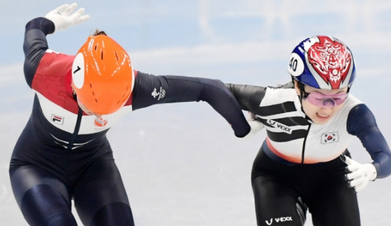 韩媒反咬一口！控诉舒尔廷犯规：明显拉拽崔敏静，金牌该属于<a href=