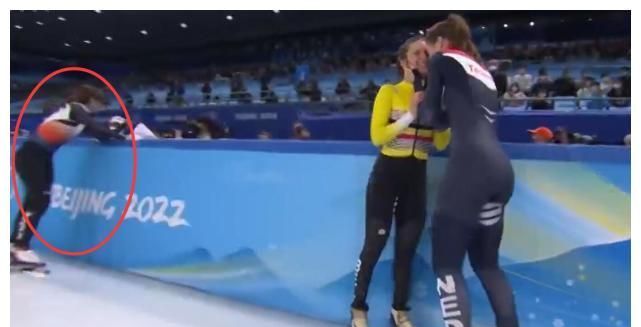 扎心了！冠军和季军疯狂庆祝，谁注意亚军<a href=