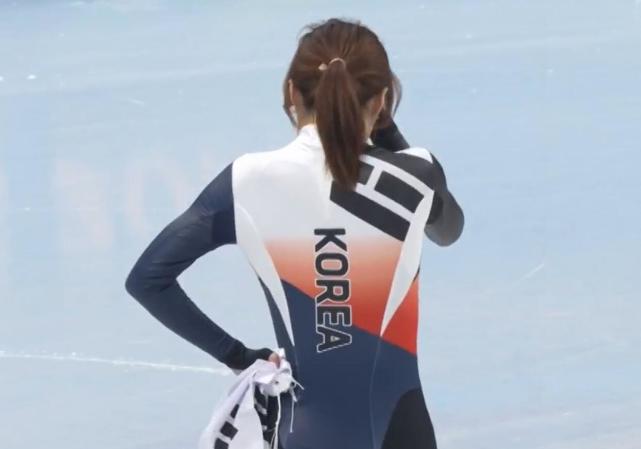 扎心！冠军和季军疯狂庆祝，亚军<a href=