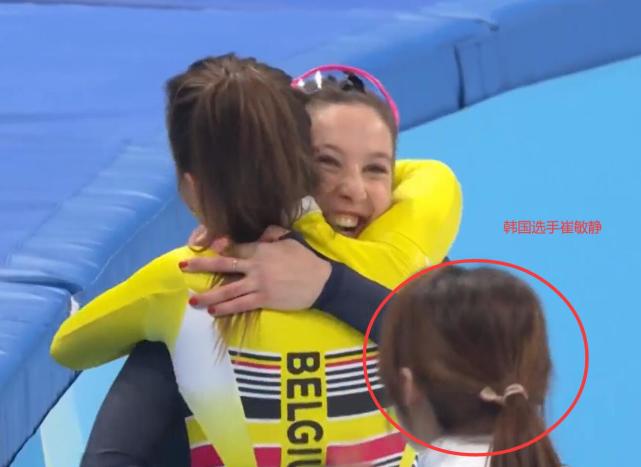 扎心！冠军和季军疯狂庆祝，亚军<a href=