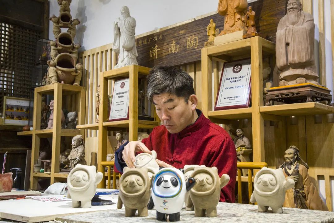 紧急提醒!有人说免费送冰墩墩,青岛网友激动坏了…朋友圈里疯转!先别转了,看完真相你会哭的休闲区蓝鸢梦想 - Www.slyday.coM 紧急提醒!有人说免费送冰墩墩,青岛网友激动坏了…朋友圈里疯转!先别转了,看完真相你会哭的休闲区蓝鸢梦想 - Www.slyday.coM