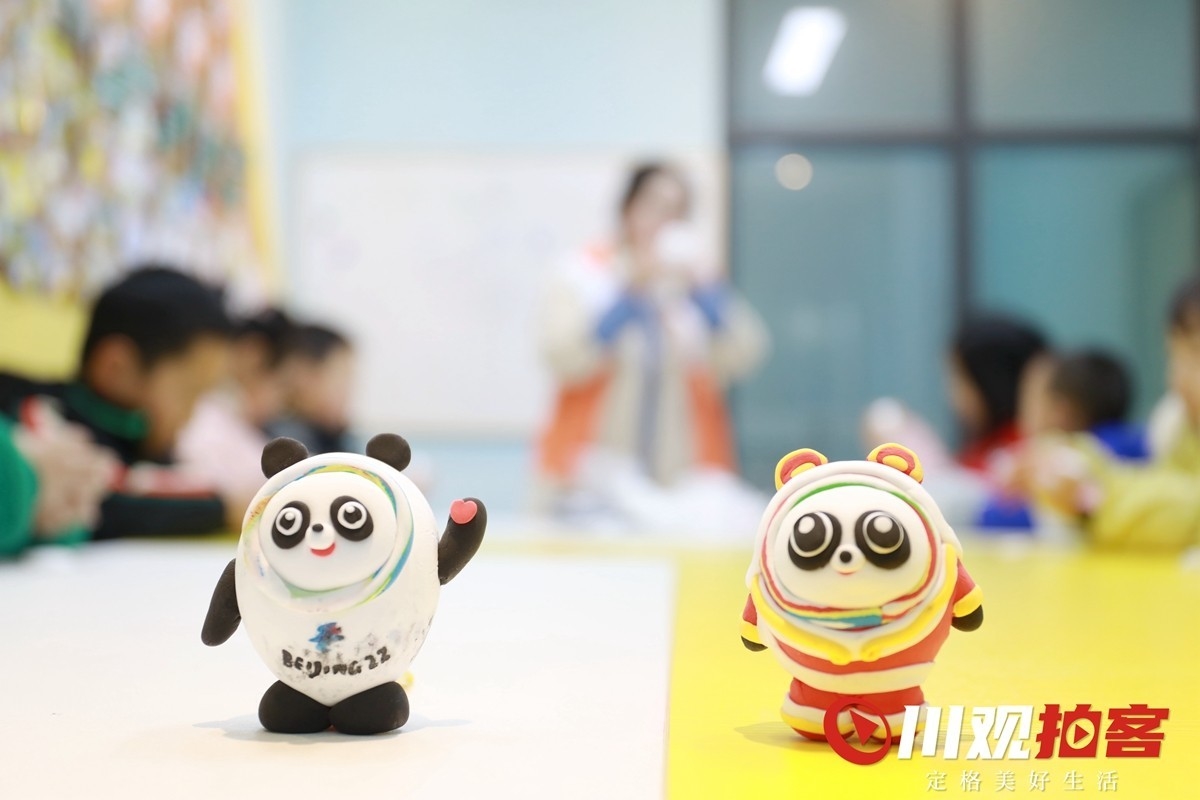 团团的这份超轻黏土版冰墩墩教程助你轻松实现墩墩自由