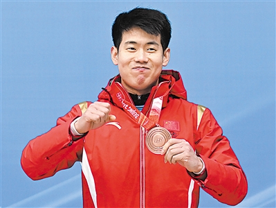 闫文港创造历史夺得男子钢架雪车铜牌休闲区蓝鸢梦想 - Www.slyday.coM 闫文港创造历史夺得男子钢架雪车铜牌休闲区蓝鸢梦想 - Www.slyday.coM