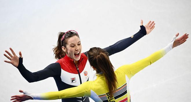 塑料姐妹情崔敏静场边痛哭流涕，<a href=