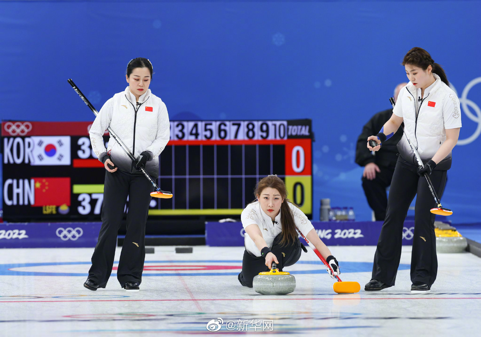 加油！女子冰壶中国vs<a href=