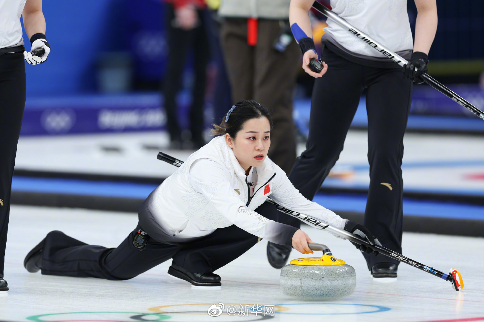 加油！女子冰壶中国vs<a href=