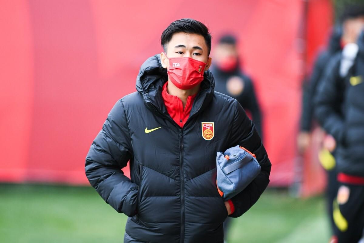 中超4消息！戴伟浚或去海港，深足或签<a href=