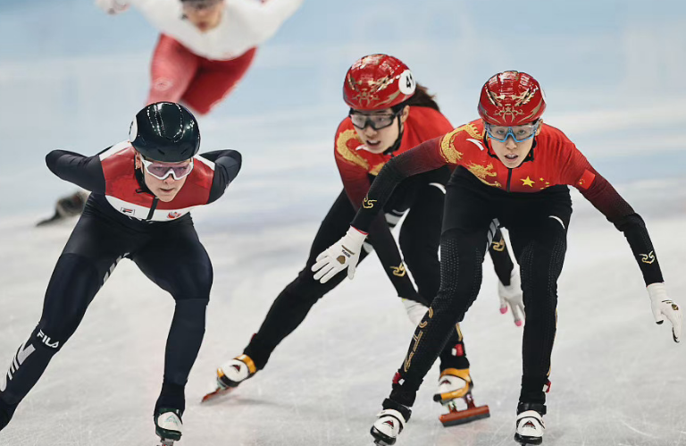 范可新最后一棒超越！为中国队拿到铜牌，荷兰冠军，<a href=