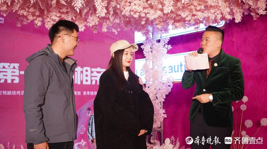 现在相亲都这么卷的吗?潍坊印象汇相亲大会现场一女士被多次表白休闲区蓝鸢梦想 - Www.slyday.coM 现在相亲都这么卷的吗?潍坊印象汇相亲大会现场一女士被多次表白休闲区蓝鸢梦想 - Www.slyday.coM