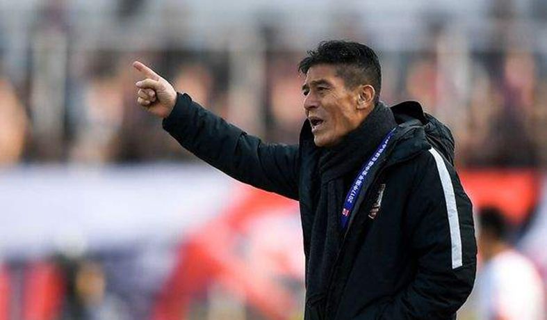 刘建宏连线李章洙,建议狠练本土球员体能!中国足球靠<a href=