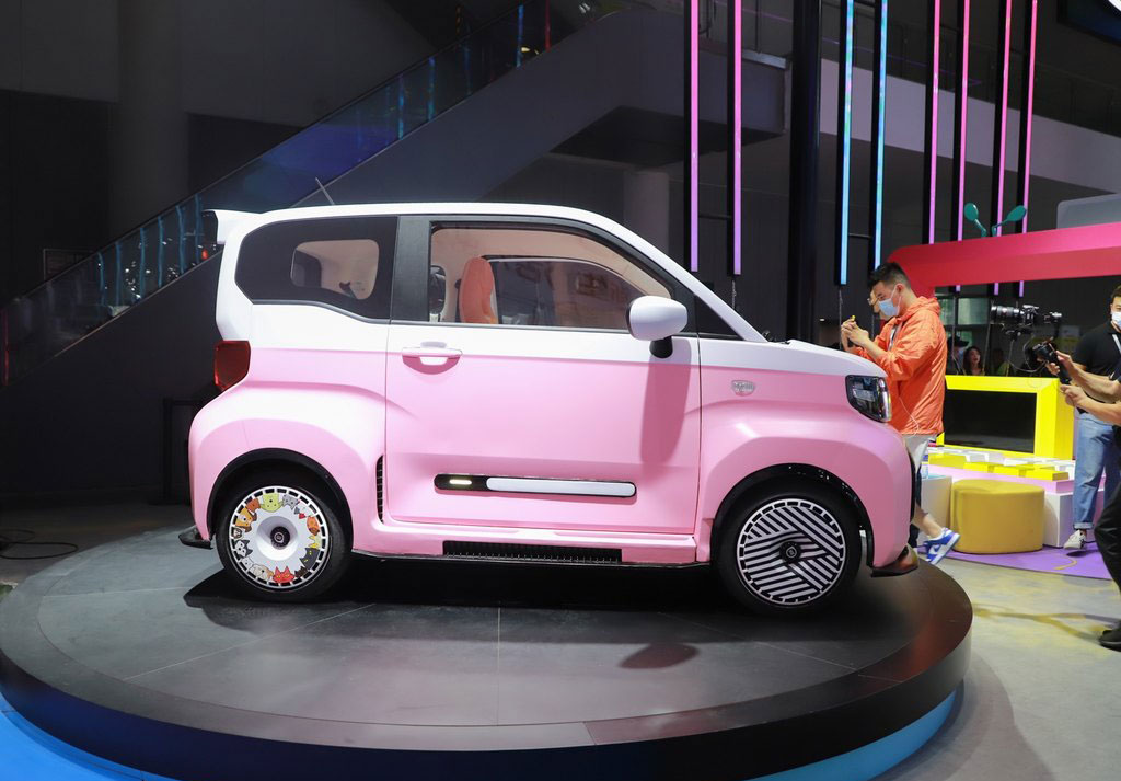 粉/白双色涂装 奇瑞QQ冰淇淋桃欢喜版二季度上市