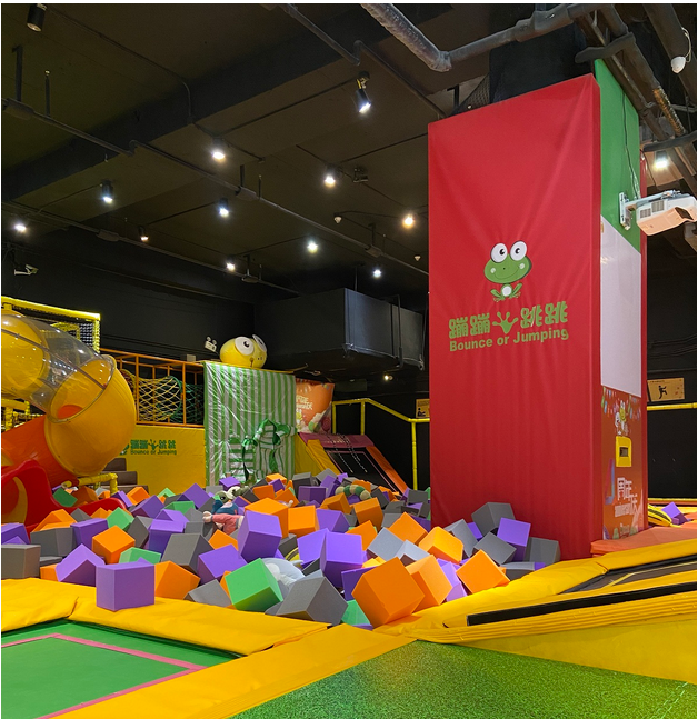 冬奥时尚休闲区蓝鸢梦想 - Www.slyday.coM 冬奥时尚休闲区蓝鸢梦想 - Www.slyday.coM