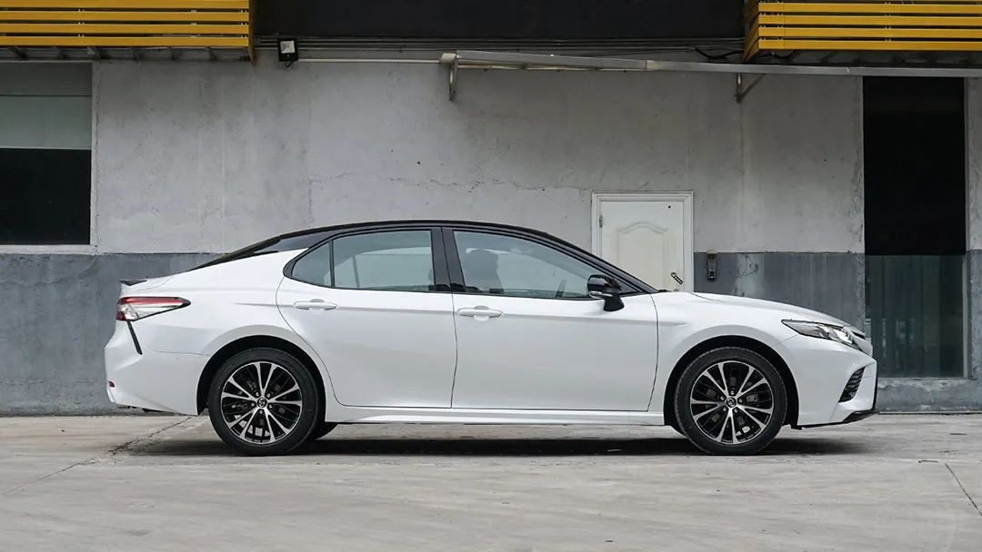 25万级必选!它们油耗最低只要4.1L 但这两中型车谁更值?