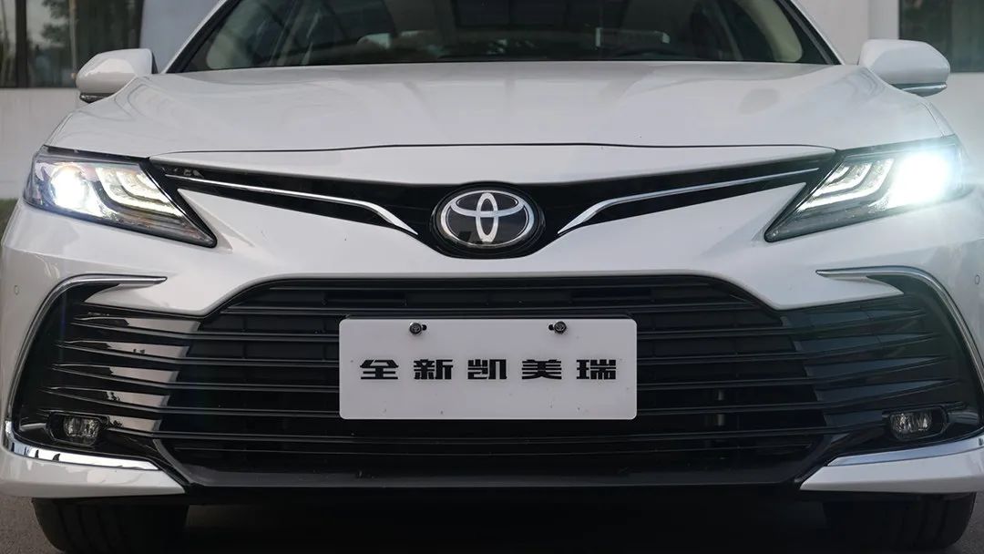 25万级必选!它们油耗最低只要4.1L 但这两中型车谁更值?