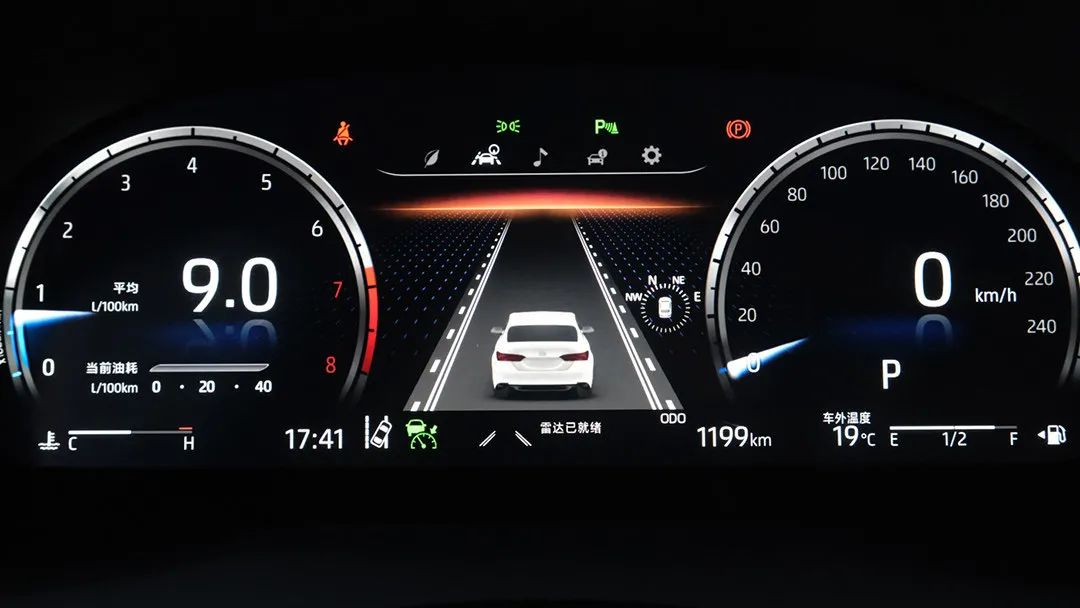 25万级必选!它们油耗最低只要4.1L 但这两中型车谁更值?