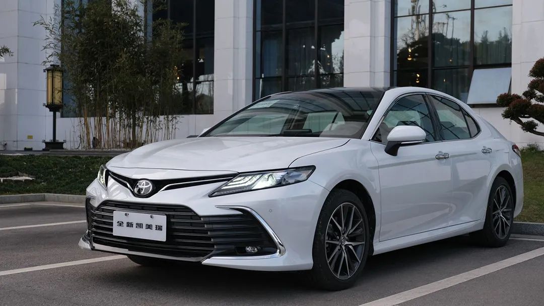 25万级必选!它们油耗最低只要4.1L 但这两中型车谁更值?