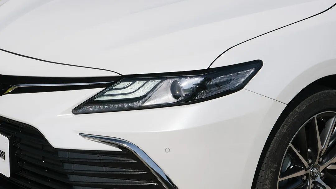 25万级必选!它们油耗最低只要4.1L 但这两中型车谁更值?