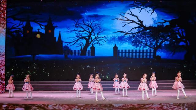 “快乐成长 梦想启航”2022渭南市(融创)少儿元宵晚会圆满落幕休闲区蓝鸢梦想 - Www.slyday.coM “快乐成长 梦想启航”2022渭南市(融创)少儿元宵晚会圆满落幕休闲区蓝鸢梦想 - Www.slyday.coM