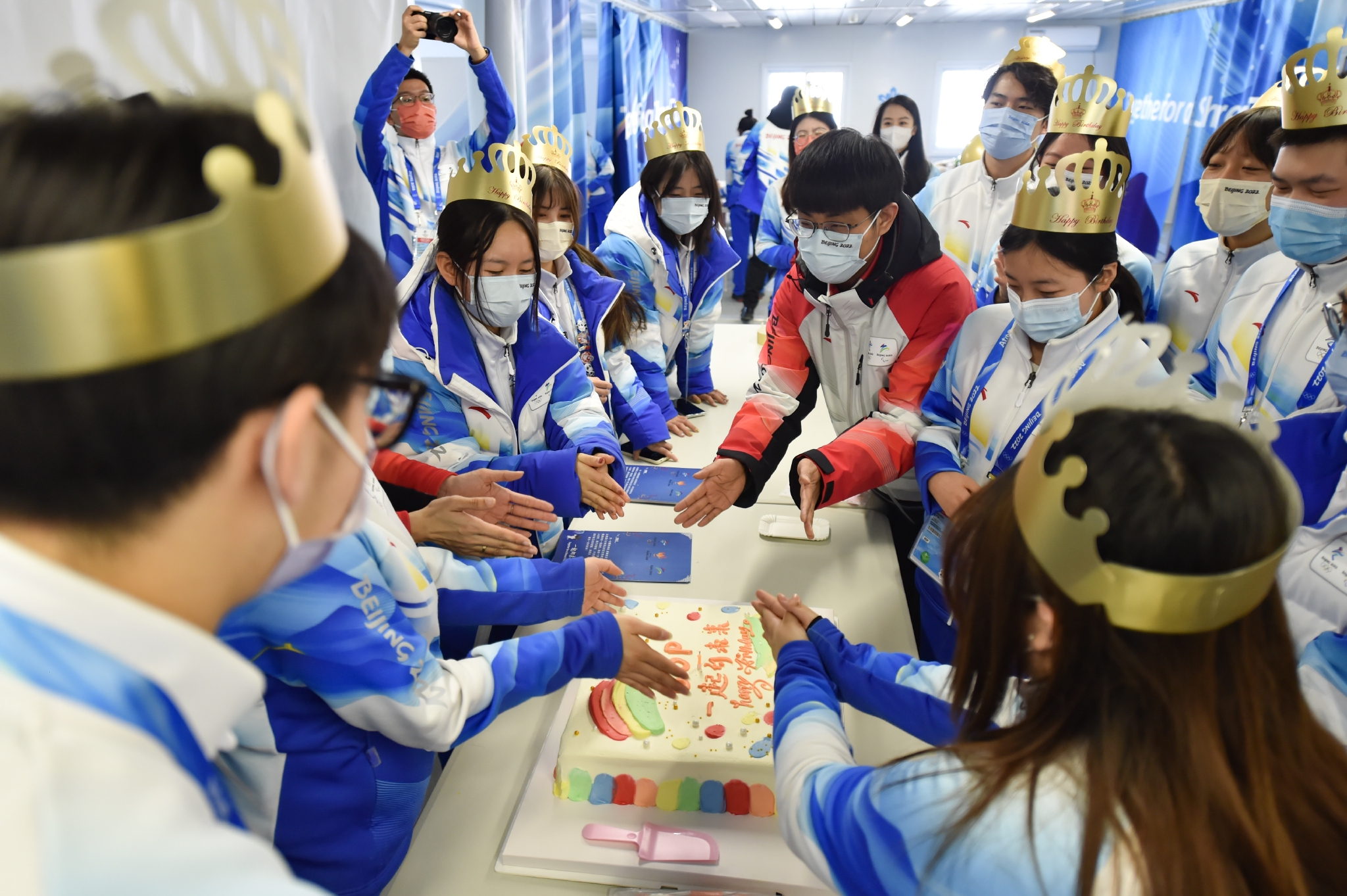 冬奥志愿者一起闹元宵休闲区蓝鸢梦想 - Www.slyday.coM 冬奥志愿者一起闹元宵休闲区蓝鸢梦想 - Www.slyday.coM