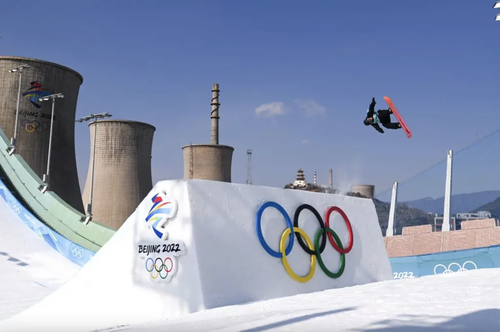 北京冬奥会场馆:见证冰雪运动的"速度与激情|大跳台|速度与激情|北京
