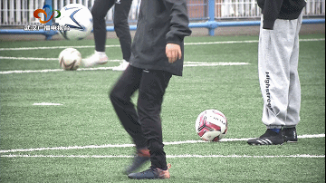 全网心疼!女足王霜疑似骨裂,亚洲杯决赛时是带伤上场……本人回应→休闲区蓝鸢梦想 - Www.slyday.coM 全网心疼!女足王霜疑似骨裂,亚洲杯决赛时是带伤上场……本人回应→休闲区蓝鸢梦想 - Www.slyday.coM