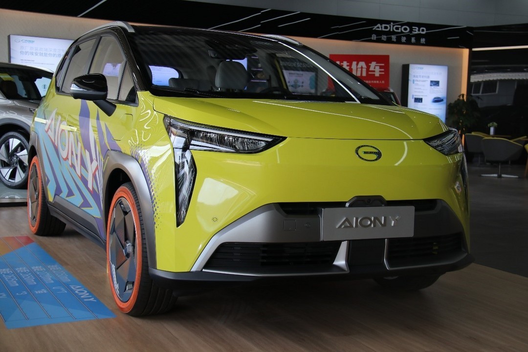 预算10万左右 女生买什么车合适?我推荐海豚、AION Y、好猫