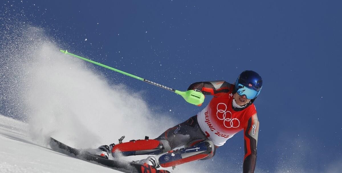 冬奥高山滑雪男子回转中国队两位选手未能完赛,<a href=