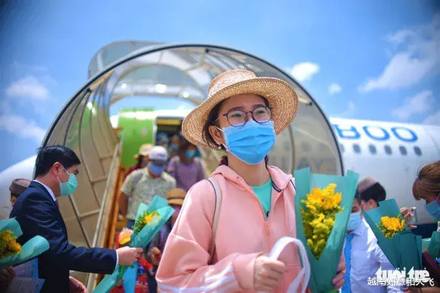 越南政府同意3月15日开放旅游，为发展经济做贡献？