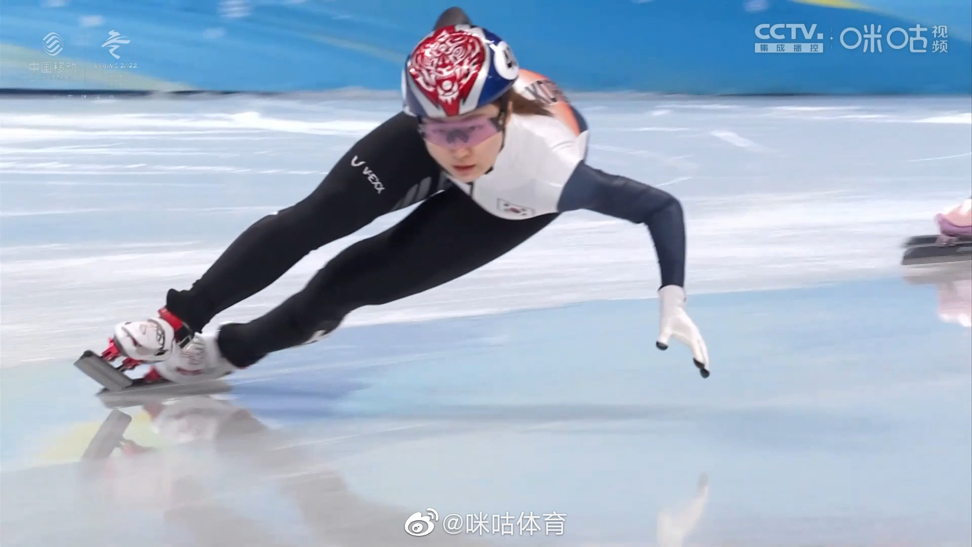 在短道速滑女子1500米半决赛中，<a href=