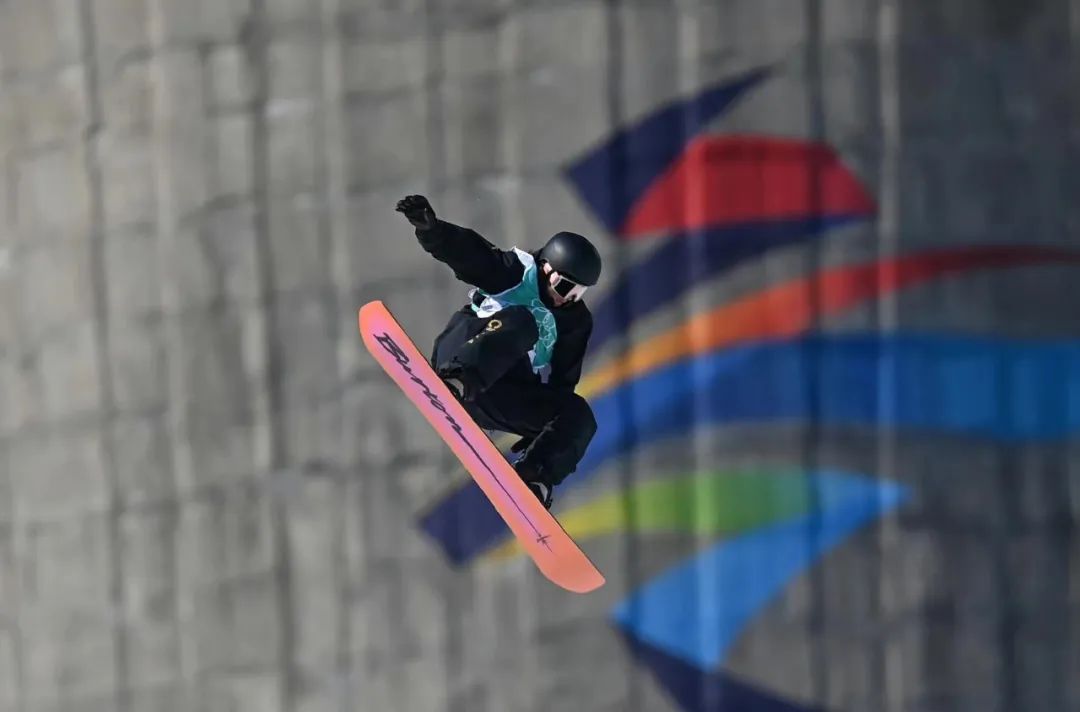 谷爱凌、徐梦桃竟然可以在这里同场竞技!休闲区蓝鸢梦想 - Www.slyday.coM 谷爱凌、徐梦桃竟然可以在这里同场竞技!休闲区蓝鸢梦想 - Www.slyday.coM