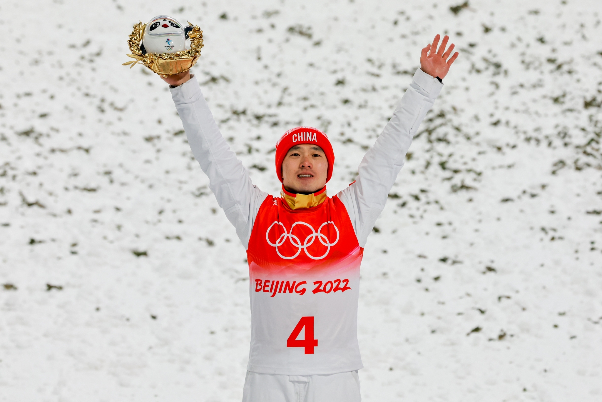 齐广璞:最后一跳,拼的真是惊心动魄!休闲区蓝鸢梦想 - Www.slyday.coM 齐广璞:最后一跳,拼的真是惊心动魄!休闲区蓝鸢梦想 - Www.slyday.coM