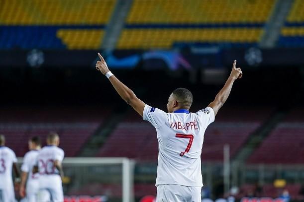 早报:巴黎1休闲区蓝鸢梦想 - Www.slyday.coM 早报:巴黎1休闲区蓝鸢梦想 - Www.slyday.coM