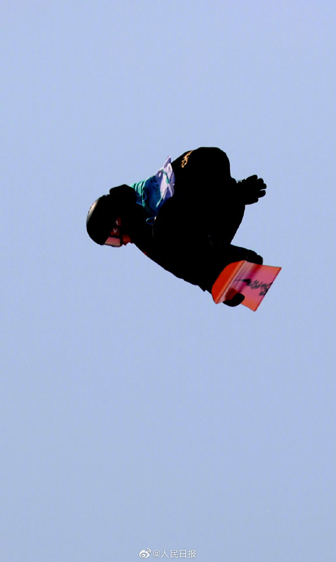 苏翊鸣特别致谢日本籍教练佐藤康弘:“感谢他改变了我的人生”休闲区蓝鸢梦想 - Www.slyday.coM 苏翊鸣特别致谢日本籍教练佐藤康弘:“感谢他改变了我的人生”休闲区蓝鸢梦想 - Www.slyday.coM