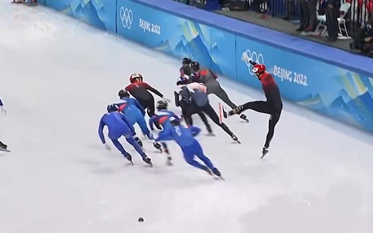 中国短道队带着遗憾收官，王濛指出心结，后来居上的<a href=