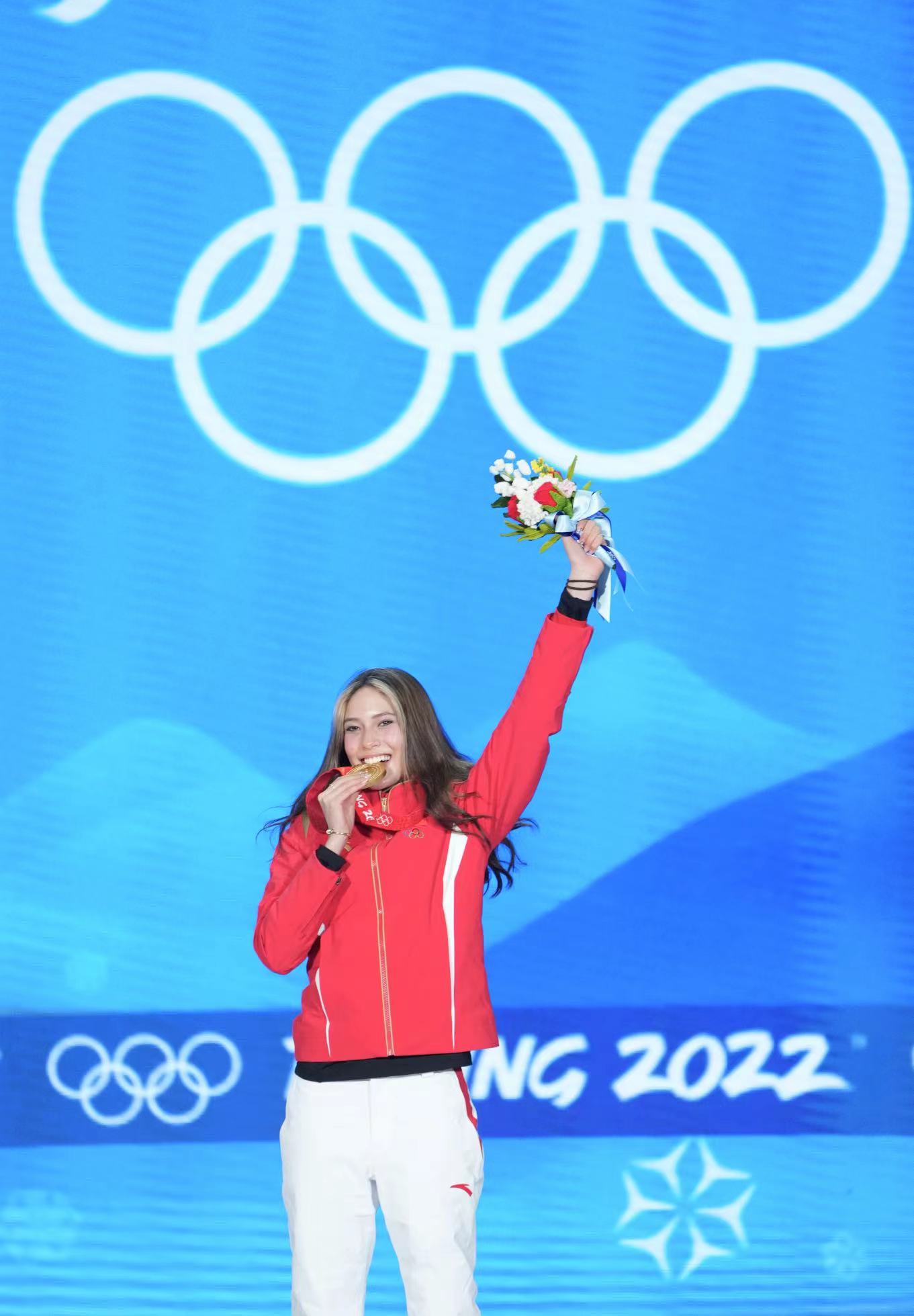 究竟是什么成就了谷爱凌?她心中最大的金牌是这个!休闲区蓝鸢梦想 - Www.slyday.coM 究竟是什么成就了谷爱凌?她心中最大的金牌是这个!休闲区蓝鸢梦想 - Www.slyday.coM