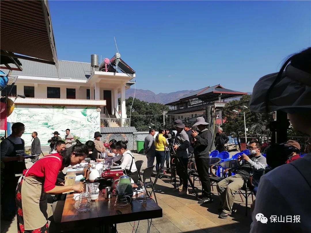 保山首届咖农冲煮大赛飘香中国咖啡第一村休闲区蓝鸢梦想 - Www.slyday.coM 保山首届咖农冲煮大赛飘香中国咖啡第一村休闲区蓝鸢梦想 - Www.slyday.coM