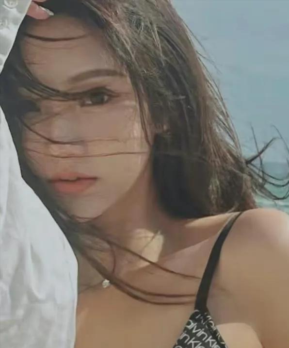 前脚勾肩搭背,后脚摔花拿走奢侈品,王思聪与新女友当街闹翻休闲区蓝鸢梦想 - Www.slyday.coM 前脚勾肩搭背,后脚摔花拿走奢侈品,王思聪与新女友当街闹翻休闲区蓝鸢梦想 - Www.slyday.coM