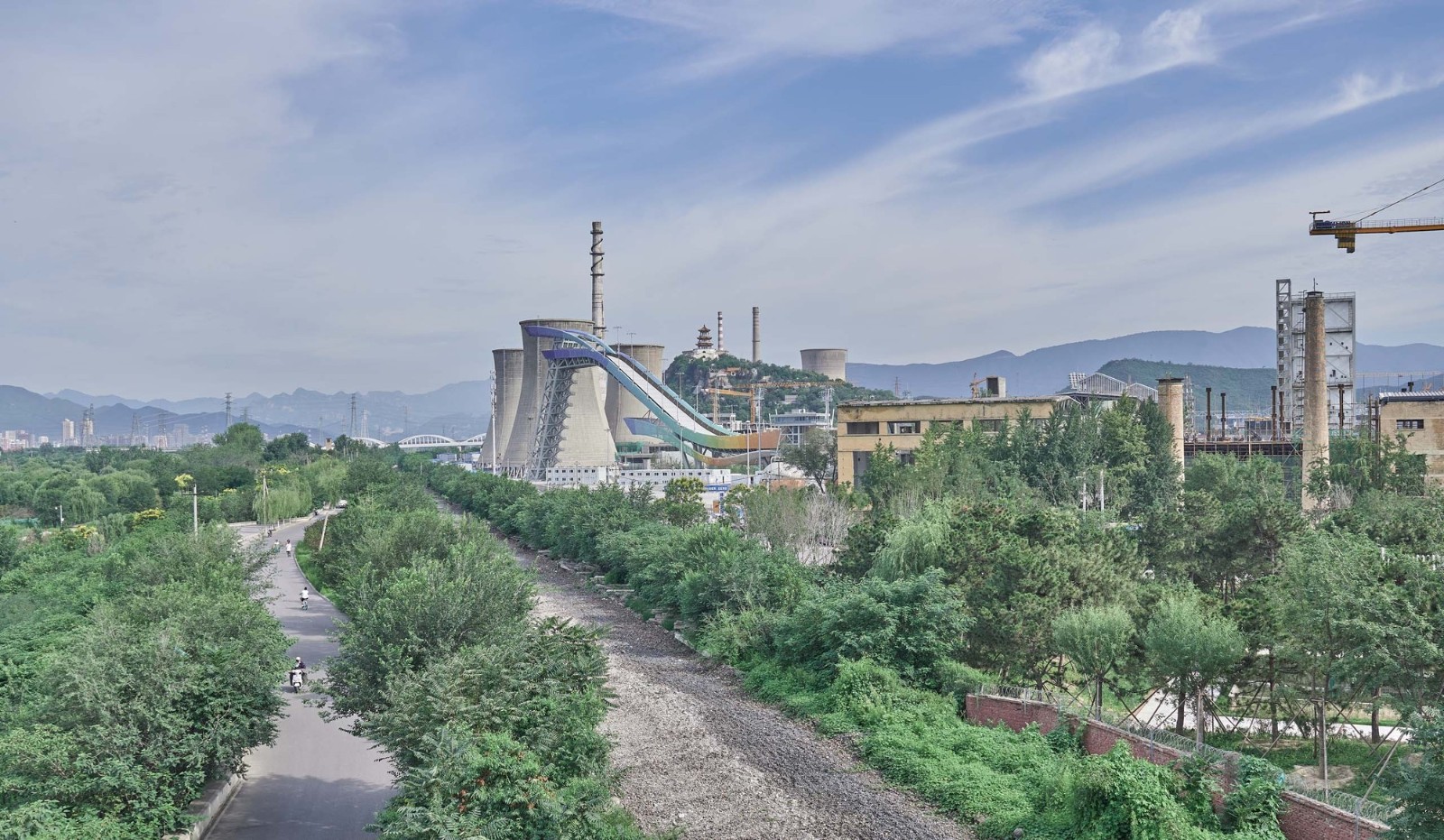 首钢滑雪大跳台中心 / 清华大学建筑设计研究院休闲区蓝鸢梦想 - Www.slyday.coM 首钢滑雪大跳台中心 / 清华大学建筑设计研究院休闲区蓝鸢梦想 - Www.slyday.coM