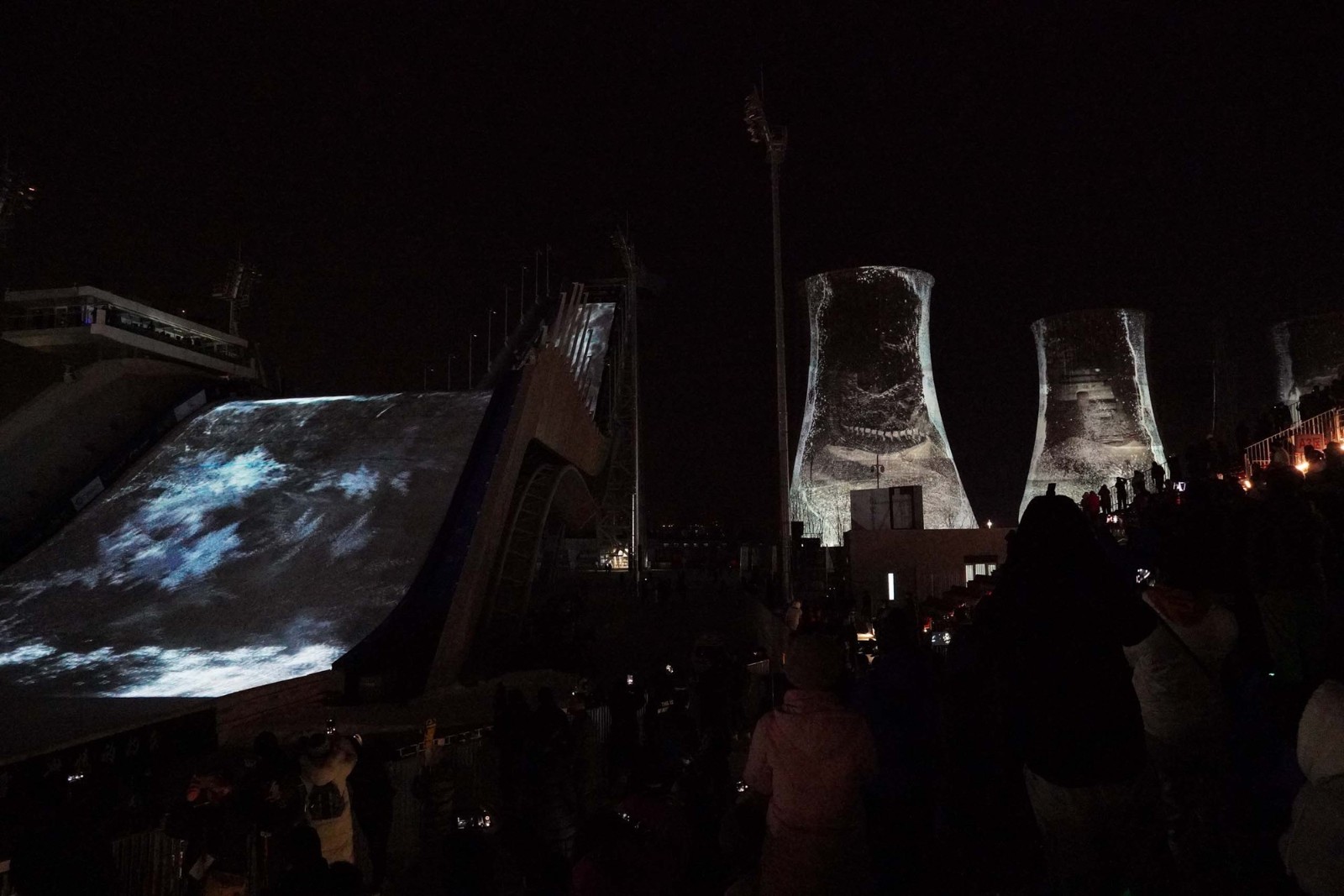 首钢滑雪大跳台中心 / 清华大学建筑设计研究院休闲区蓝鸢梦想 - Www.slyday.coM 首钢滑雪大跳台中心 / 清华大学建筑设计研究院休闲区蓝鸢梦想 - Www.slyday.coM