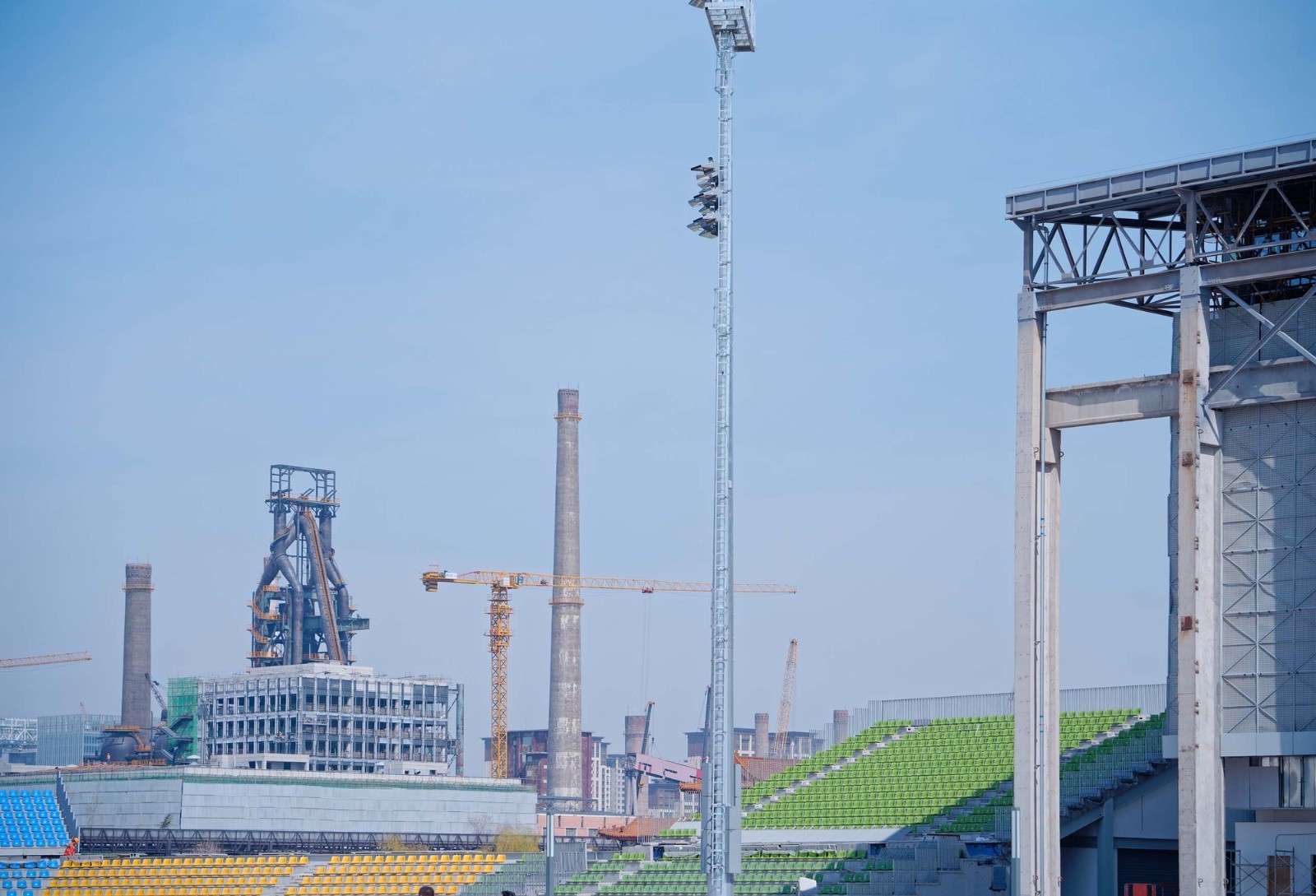 首钢滑雪大跳台中心 / 清华大学建筑设计研究院休闲区蓝鸢梦想 - Www.slyday.coM 首钢滑雪大跳台中心 / 清华大学建筑设计研究院休闲区蓝鸢梦想 - Www.slyday.coM