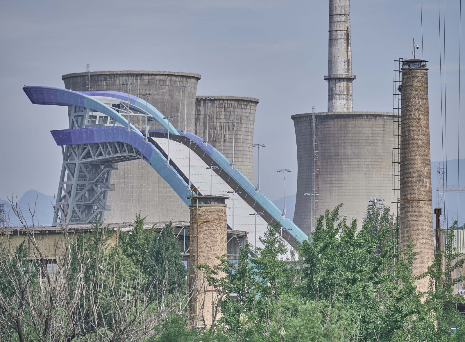 首钢滑雪大跳台中心 / 清华大学建筑设计研究院休闲区蓝鸢梦想 - Www.slyday.coM 首钢滑雪大跳台中心 / 清华大学建筑设计研究院休闲区蓝鸢梦想 - Www.slyday.coM