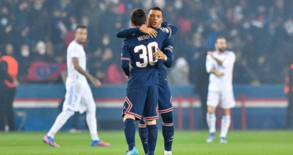 大巴黎VS南特首发浮现：<a href=