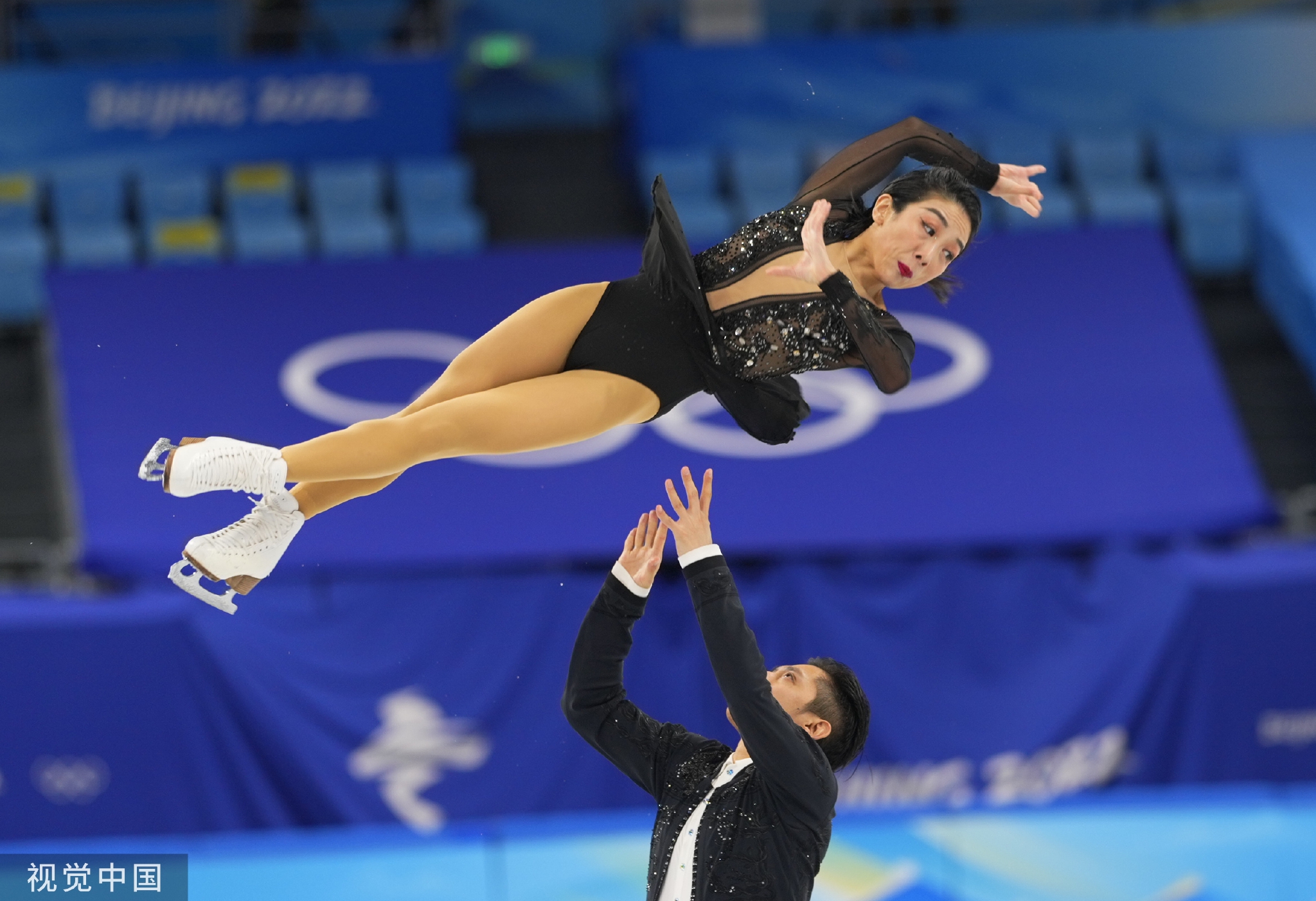 冬奥头条丨“葱桶”冲击双人滑金牌,挪威兄弟拿下9个金墩墩休闲区蓝鸢梦想 - Www.slyday.coM 冬奥头条丨“葱桶”冲击双人滑金牌,挪威兄弟拿下9个金墩墩休闲区蓝鸢梦想 - Www.slyday.coM