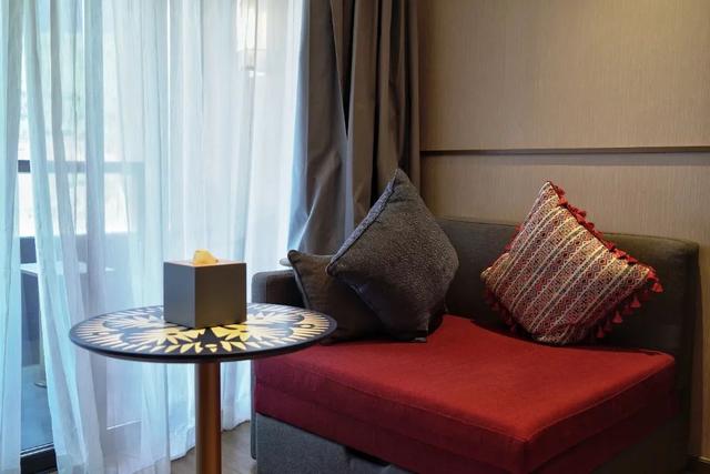 一个周末搞定的出游轻方式,我在Club Med丽江找到了……休闲区蓝鸢梦想 - Www.slyday.coM 一个周末搞定的出游轻方式,我在Club Med丽江找到了……休闲区蓝鸢梦想 - Www.slyday.coM