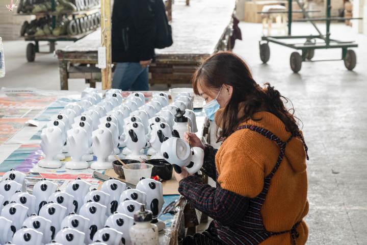 时事开讲第92期| “冰墩墩”背后的中国制造和中国文化休闲区蓝鸢梦想 - Www.slyday.coM 时事开讲第92期| “冰墩墩”背后的中国制造和中国文化休闲区蓝鸢梦想 - Www.slyday.coM