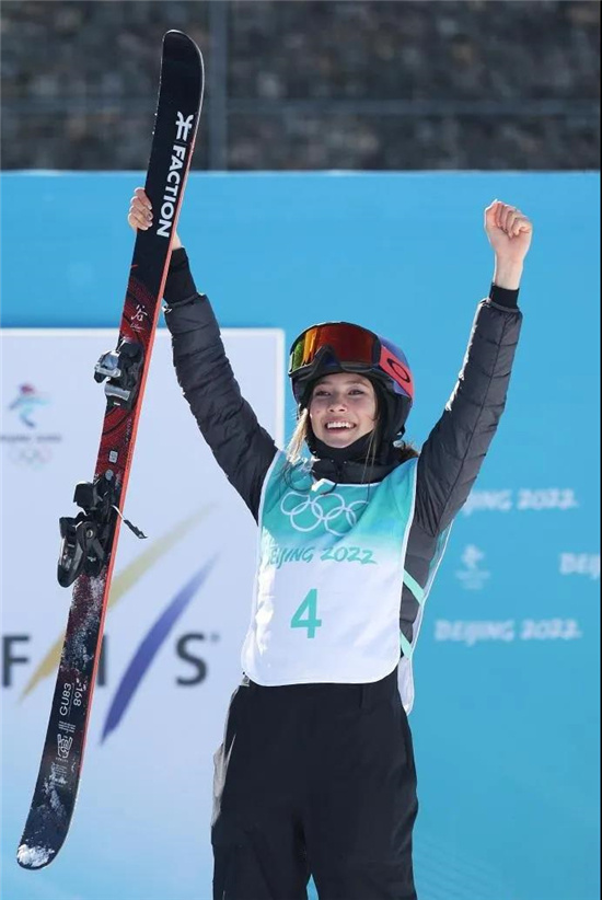 今日影评休闲区蓝鸢梦想 - Www.slyday.coM 今日影评休闲区蓝鸢梦想 - Www.slyday.coM